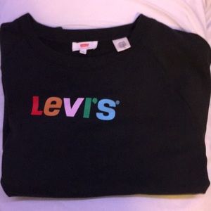 Levi's size M rainbow graphic crewneck sweatshirt